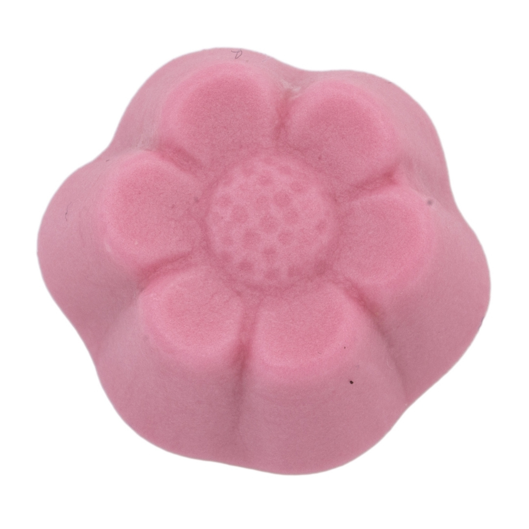 Red, flower shaped aerated fruitgum