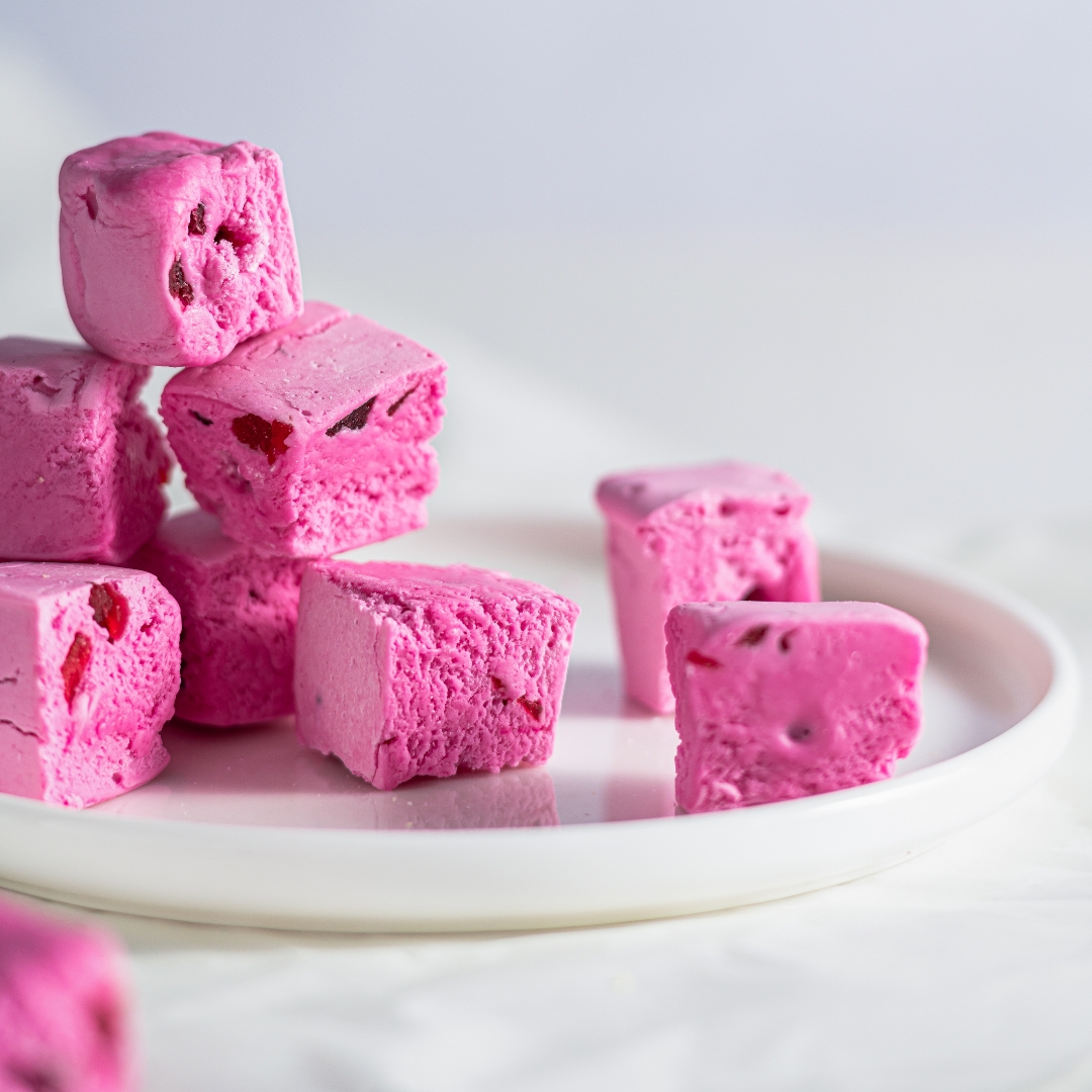 Natural pink food coloring